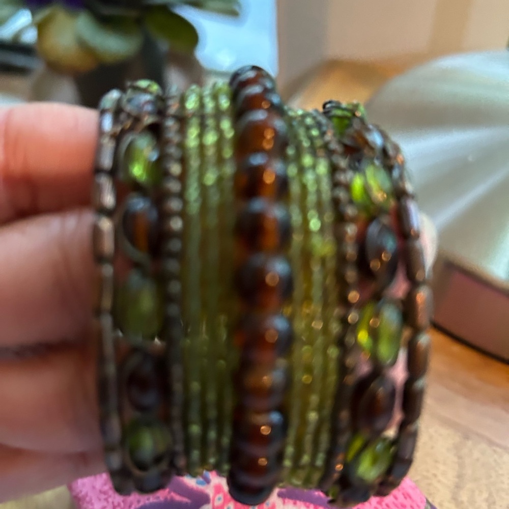 Beaded cuff bracelet! - Picture 6 of 7